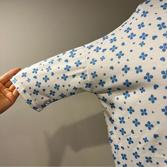 LuLaRoe Irma short sleeve floral print oversized top size extra small - Picture 3 of 10